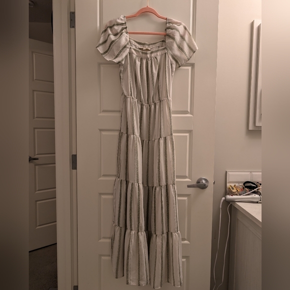 ๐3/$50๐ Monteau Los Angeles Maxi Dress - Picture 1 of 6